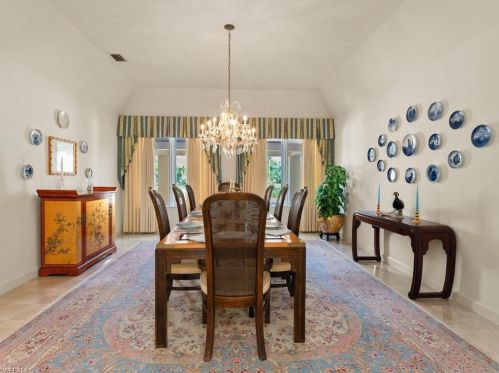 4724 Oak Leaf Dr, Naples FL 34119-8575 exterior