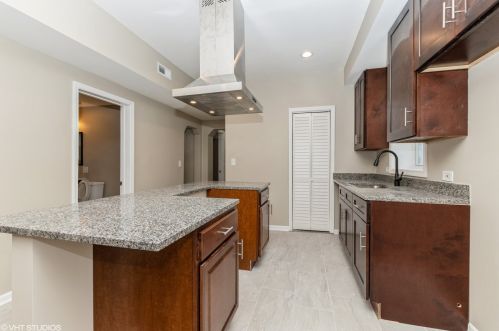 9059 Ellis Ave, Chicago IL 60619-7821 exterior