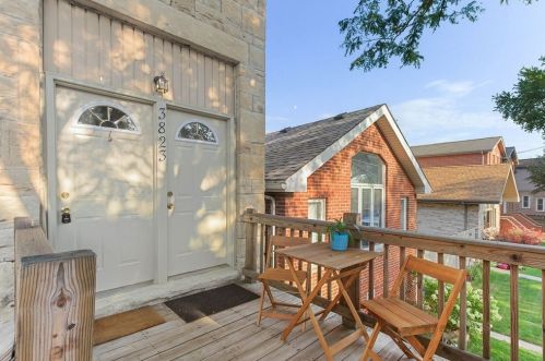 3823 Parnell Ave, Chicago, IL 60609-1735