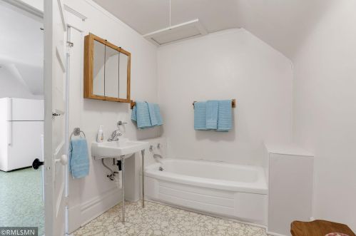 415 Arbor St, Saint Paul MN 55102-3511 exterior