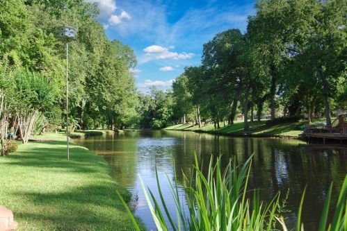 5503 Westerdale Dr, Fulshear TX 77441-4116 exterior