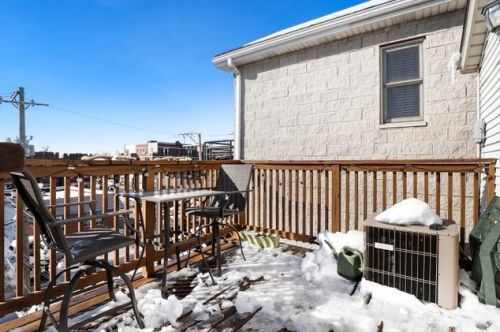 1949 Melrose St, Chicago IL  60657-2032 exterior