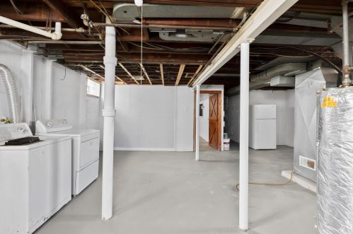 9040 Lapham St, Milwaukee WI 53214-4271 exterior