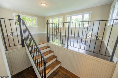 451 River Rd, Rahway NJ  07065-4203 exterior