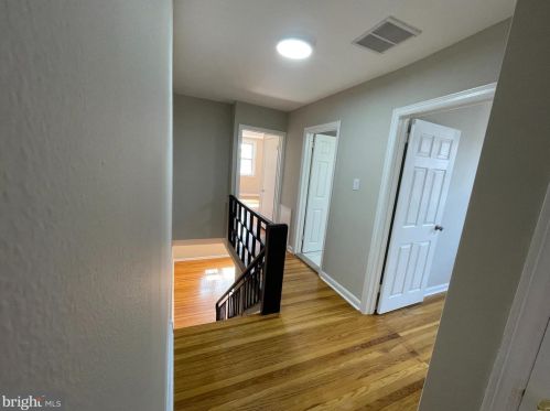 921 Friendship St, Philadelphia PA 19149-1621 exterior