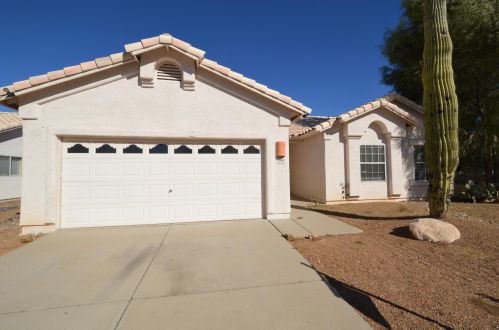 9941 Paseo San Bernardo, Tucson AZ  85747-9187 exterior