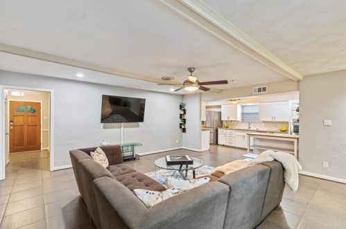 2551 El Cerrito, Dallas TX 75228-5911 exterior