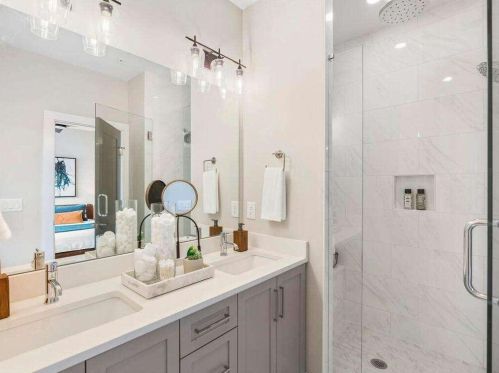 1277 Chelsea Cir, Atlanta GA 30318-1268 exterior