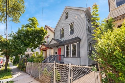 128 Brookside Ave, Irvington NJ  07111-3303 exterior