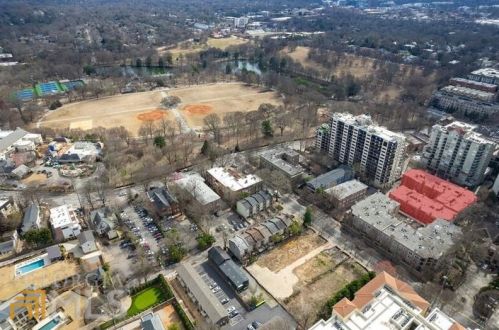 244 13th St, Atlanta GA  30309-3618 exterior