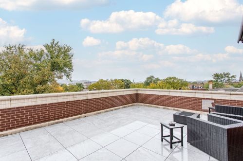 5301 5th Ave, Pittsburgh PA  15232-2194 exterior