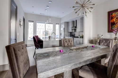 1281 Chelsea Cir, Atlanta GA  30318-1268 exterior