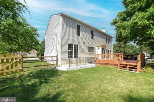 900 Chatsworth Dr, Accokeek MD 20607-2056 exterior