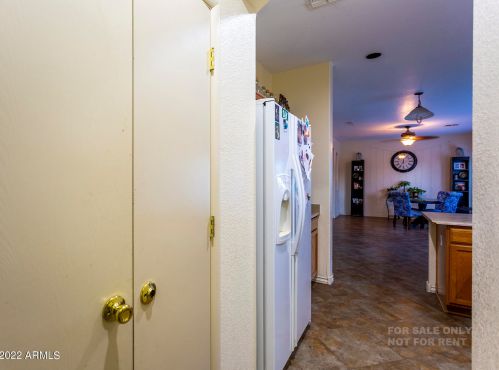 2903 Cavalier Dr, Phoenix AZ 85019-1717 exterior