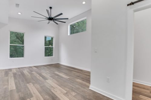 1313 Metropolitan Pkwy, Atlanta GA 30315-6230 exterior