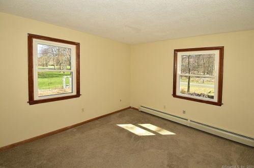 66 Kibbe Rd, Ellington CT 06029-2511 exterior