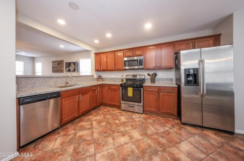 8446 Ramona Madera Ln, Tucson AZ  85747-5711 exterior