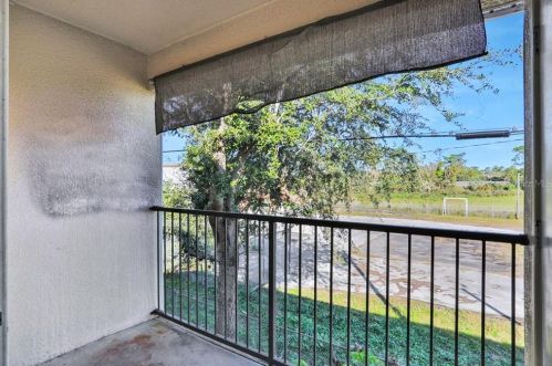 4963 Ava Pointe Dr, Orlando FL  32822-8623 exterior