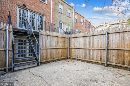 4513 Macarthur Blvd, Washington DC 20007-4201 exterior