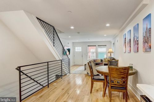 502 Emily St, Philadelphia PA  19148-2529 exterior