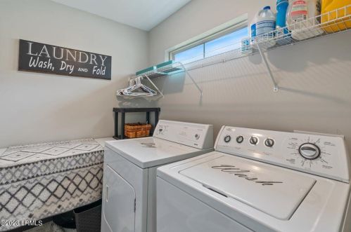 32 Isle Of Palms, Bluffton SC 29910-9508 exterior