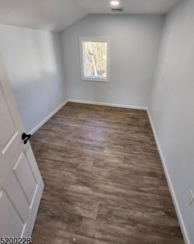 17 Grandview Ln, West Milford Lakes NJ  07480-1424 exterior