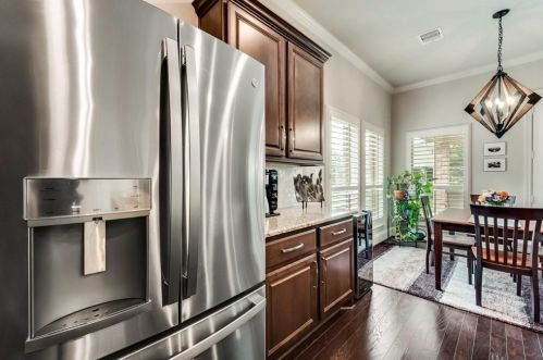 51 Sweet Creek Ln, Fulshear TX 77441-1527 exterior