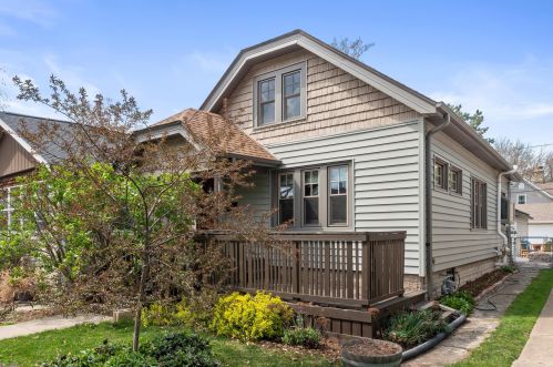 8134 Gridley Ave, Milwaukee, WI 53213-3049