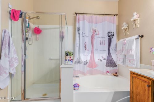 2036 Riviera Dr, Chandler AZ 85249-4867 exterior