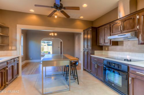 2716 6 St, Tucson AZ 85716-4862 exterior