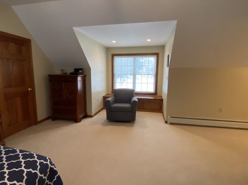 14 Brookwood Dr, Concord NH 03301-1800 exterior