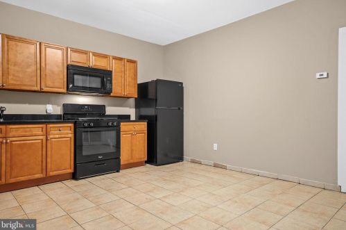 906 48th St, Philadelphia PA 19131-5119 exterior