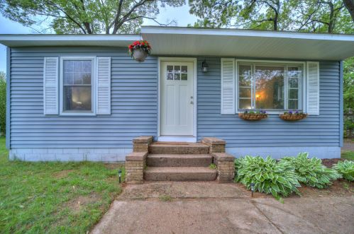 1465 Poulson Rd, Meskegon, MI 49445-2533