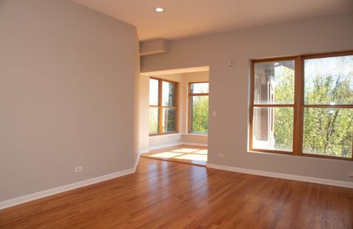 1024 46th St, Chicago, IL 60653-3631