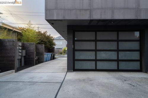 1028 Grayson St, Berkeley CA 94710-2643 exterior