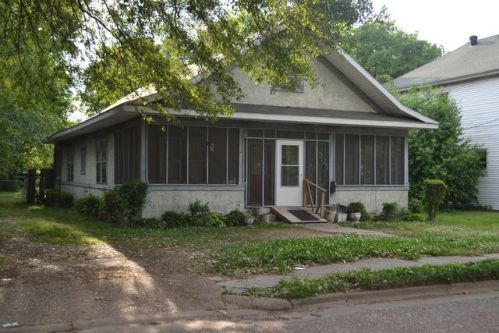 305 Vandeventer St, Caruth, MO 63857-2926