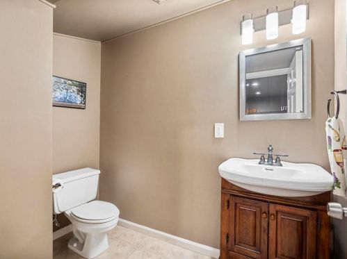 504 Dunwoody Chace, Atlanta GA 30328-6009 exterior