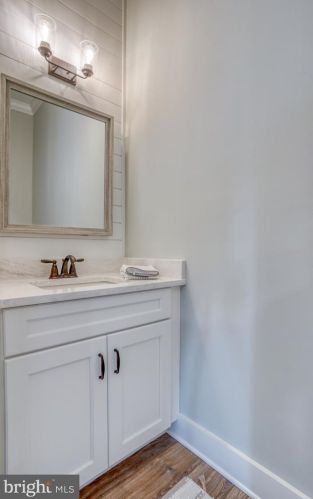 1 Ashburn Dr, Lewes DE 19958-9759 exterior