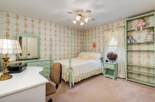 1486 Royal Spg Dr, Saint Louis MO 63122-7121 exterior