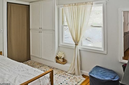 391 Shr Trl, Sparta NJ 07871-1403 exterior