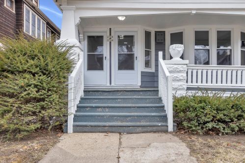 2766 37th St, Milwaukee, WI 53210-2529