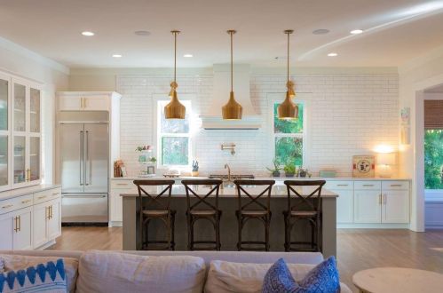 8465 Lynn Dr, Gainesville GA 30506-5884 exterior