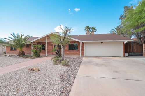 5521 8th St, Tucson, AZ 85711-3209