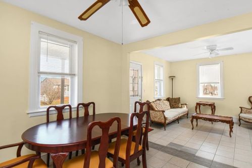 58 Argonne St, Providence, RI 02919-3670