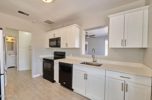 2944 26th St, Phoenix AZ  85016-7920 exterior