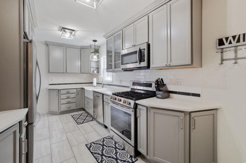 6248 Kinsey Pl, Saint Louis MO 63109-2625 exterior