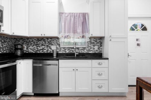 1725 Marshall St, Philadelphia PA 19120-0037 exterior