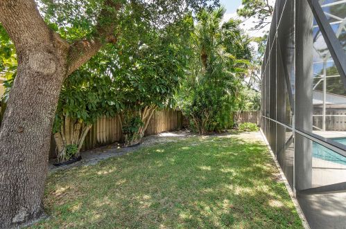 1401 18 St, Boca Raton FL 33486-6510 exterior