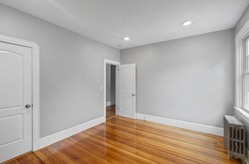 107 Overhill Rd, Providence RI  02906-4916 exterior