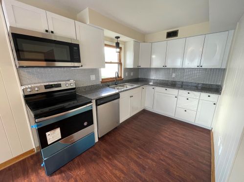 5921 64th St, Milwaukee WI  53218-1921 exterior